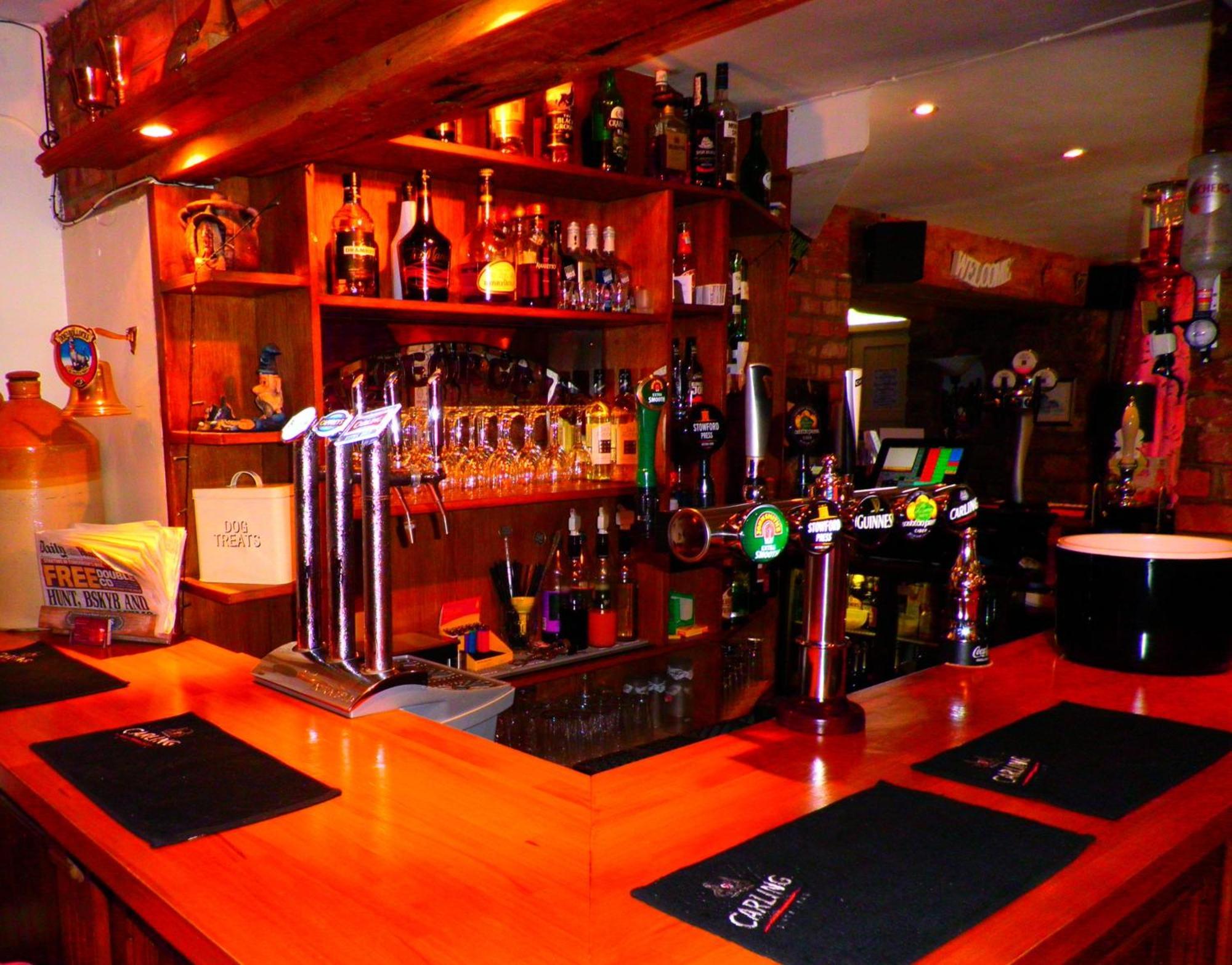 The George Inn & Millingbrook Lodge Ltd Lydney Exterior photo