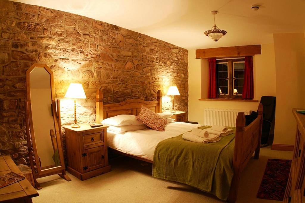 The George Inn & Millingbrook Lodge Ltd Lydney Room photo